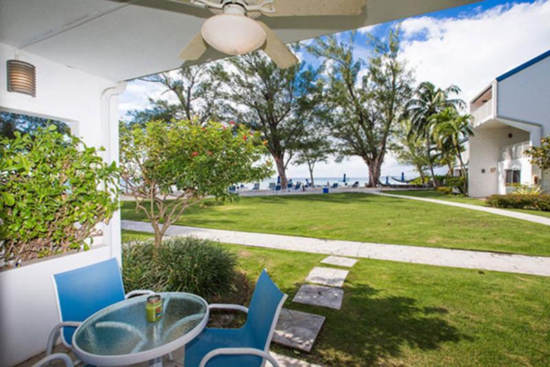 Villas Of The Galleon George Town Bagian luar foto